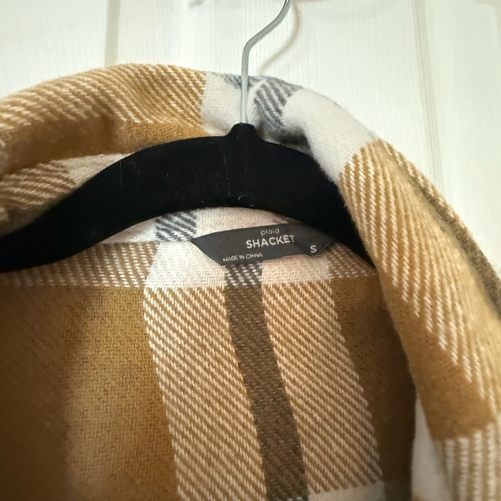 Plaid Button-Up Jacket - Picture 2 of 4